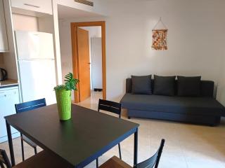 Beach Apartment Near Lloret Nightlife - Lloret de Mar - 5