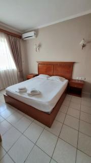 Daniel's Apartment's - 0