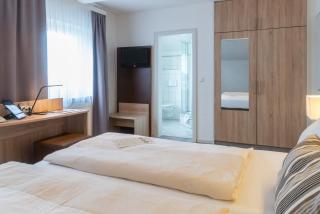 Hotel Restaurant Kromberg - Remscheid - 7