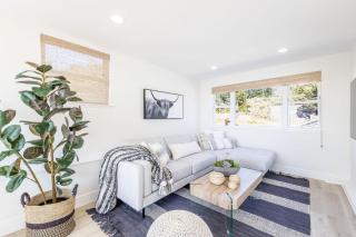 Oceanfront Coastal Home with Breathtaking Views Hiking Beaches & More - Moss Beach - 7