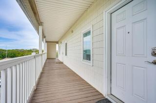 Steps to Folly Beach Ocean-View Condo with Balcony - Folly Beach - 1