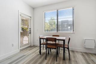 CozySuites in Glendale - Westgate with pool 11 - Glendale - 3