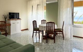 1 Bedroom Awesome Apartment In Icici - Ičići - 8