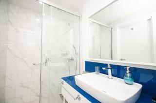 Lake and Sea View 1BR Cozy Apt - by Wehost - 3