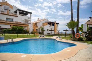 Elegant 5-bedroom apartment- 1 min walk to the beach in Bahía de Marbella - Marbella - 6