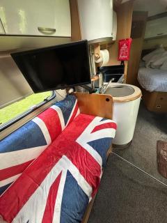 Izzie The Glampervan - Faversham - 3