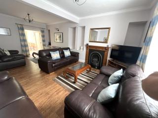South Seas Tenby - 9