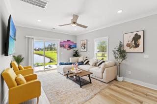 Luxury Waterfron Retreat-near Golf Beach Barefoot - Longs - 1