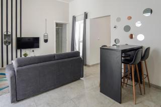 Large Studio Penthouse with 2 terraces - By Solea Holiday Homes - Gżira - 4