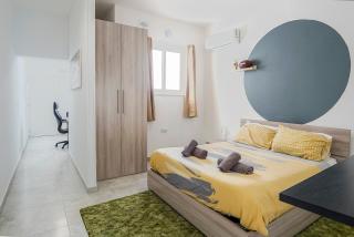 Large Studio Penthouse with 2 terraces - By Solea Holiday Homes - Gżira - 3