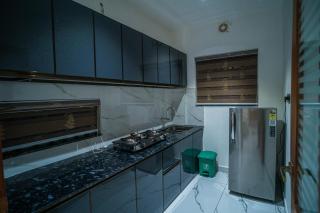 DQ Premium Apartments - Ernakulam - 5