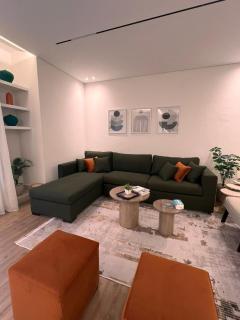 Manazil Hospitality - The Village 2BR Garden - 2301 - Banī Ghālib - 4