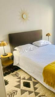 Stylish City Pad - Walk to All - 7