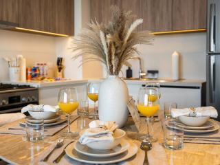 Contemporary Parkfront 2BR Dubai Hills Living - 2