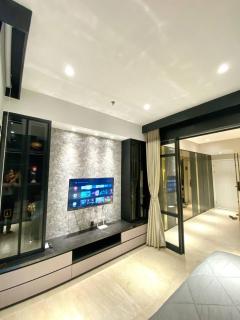 Luxurious & Intimate Apartment Podomoro Delipark - Medan - 5
