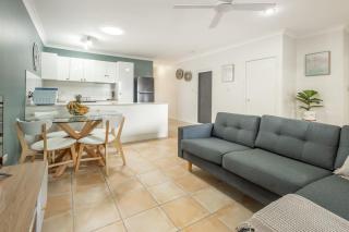 Trinity Beach Pearl 2BR Apt 3 min to Beachfront - Trinity Beach - 6