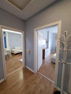 Stylish 2BR Duplex w Balcony - - 1