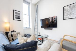 Azure Suite 1BR City Walks - 8