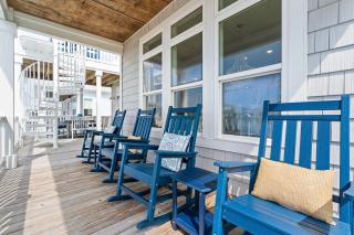 FREE BEACH SETUP - Beach Hive with Ocean Views - 1