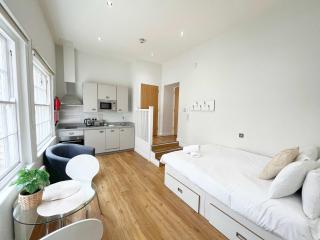 Harford House Studios 14 - Hopewell - Bristol - 5