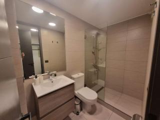 Spacious 2BR Retreat in Las Condes Comfort Awaits - Santiago - 2