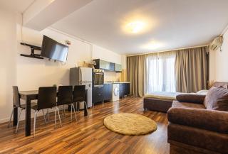 Coral Studio - Mamaia - 0