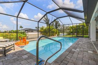 Canal Views & Private Pool - Nirvana on Niagara - Roelens Vacations - 7