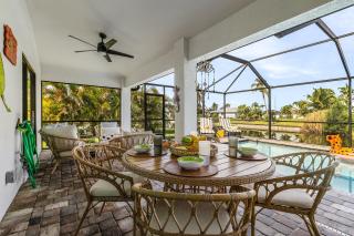 Canal Views & Private Pool - Nirvana on Niagara - Roelens Vacations - Cabo Coral - 6
