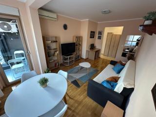 Angela apartment with 2 balconies - Belgrado - 8