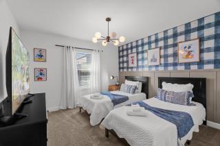 Amazing 4 Bed home w private Pool close to Disney 1180KING - Kissimmee - 8