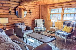Hickory Cabin by AvantStay Firepit Hot Tub Game Room Great Location - Palmerton - 9
