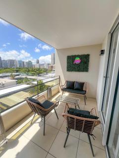 Ocean View Regency 1-Bedroom condo - Honolulu - 1