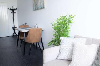 Compact & Convenient 1 Bed Apartment in Bradford - Bradford - 2