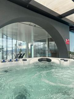 Suite de Lujo Con Spa y Piscina - Quito - 4