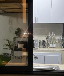Luxueuse petite chambre, salle de bain extérieure privée - Dakar - 6