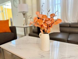 Citrus and Sun- Bright breezy and perfectly placed- resort living near Disney and Universal fun - 6