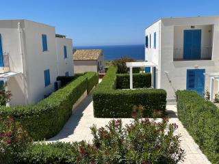 CALA AZZURRA MACARI Bed and Breakfast and Holidays House - Macari - 6