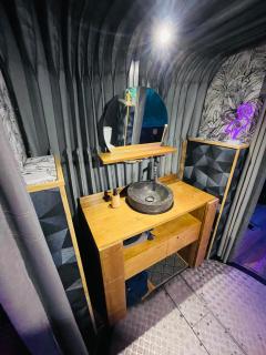 Magnifique bus insolite avec jacuzzi - - 5