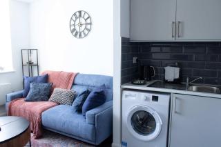Compact & Stylish 1 Bedroom Apartment in Bradford - Bradford - 6