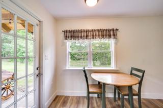 Fish, Hunt and Hike Pet-Friendly Home in Allenwood - Allenwood - 8