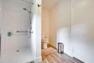 Fish, Hunt and Hike Pet-Friendly Home in Allenwood - Allenwood - 6