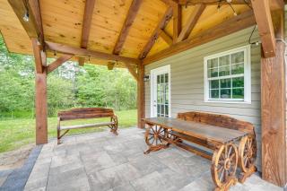 Fish, Hunt and Hike Pet-Friendly Home in Allenwood - Allenwood - 2