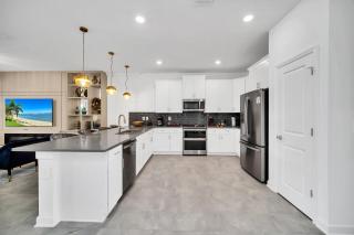 Last Minute Disney Getaway! Private Pool, Hot Tub & Games Room. Book Now! #82561 - 1