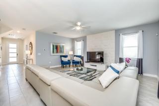 Last Minute Disney Getaway! Private Pool, Hot Tub & Games Room. Book Now! #30570 - 6