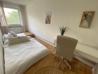 Sharon's Oasis - Ulm - 8