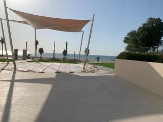 Luxe Private Beach Apartment Residence - Sharjah - 6