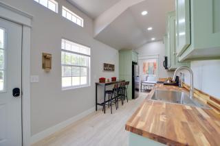Hike, Fish and Explore Peaceful McAlester Cabin! - - 4