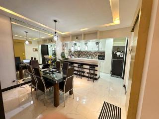 Stylish 3 Bedroom Home for Families & Groups - - 5
