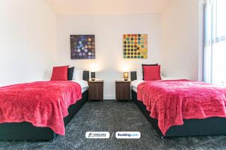 3BR House in Warrington Ideal for Contractors & Work Stays with Free WiFi and Free Street Parking - Warrington - 3