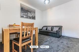 3BR House in Warrington Ideal for Contractors & Work Stays with Free WiFi and Free Street Parking - Warrington - 7